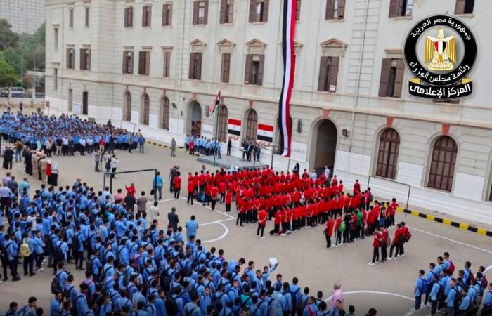 بالبلدي : رئيس
      الوزراء:
      المرحلة
      المقبلة
      ستشهد
      تعيين
      43
      ألف
      معلم
      دفعة
      واحدة