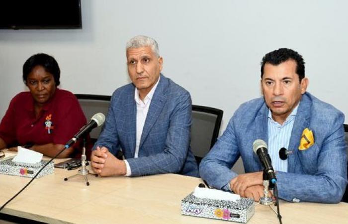 بالبلدي: جامعة
      عين
      شمس
      تقود
      اجتماع
      «القاهرة
      2026»
      بحضور
      18
      دولة
      إفريقية
