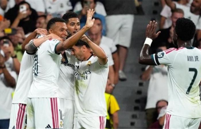 بالبلدي : رجل
      المواجهة الكروية
      ريال
      مدريد
      وإنتر
      ميلان
      في
      دوري
      أبطال
      أوروبا