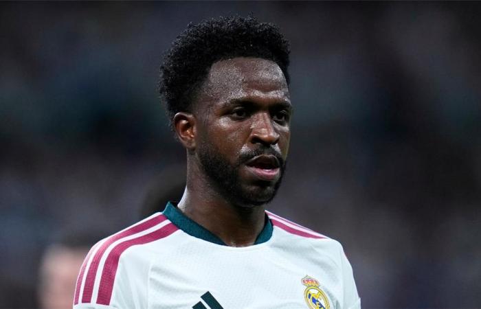بالبلدي : تقارير:
      جماهير
      ريال
      مدريد
      تفقد
      صبرها
      تجاه
      فينيسيوس