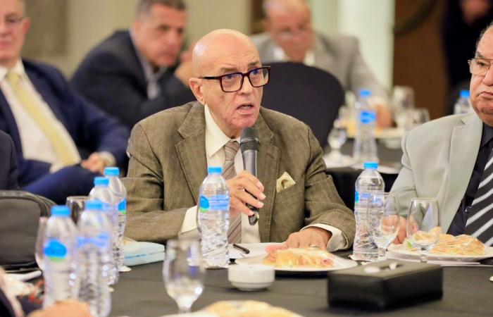 بالبلدي : عاجل|12
      تحديًا
      أمام
      تطوير
      التعليم
      خلال
      30
      عامًا..
      وزير
      التعليم
      يأماط اللثام عن
      التفاصيل
