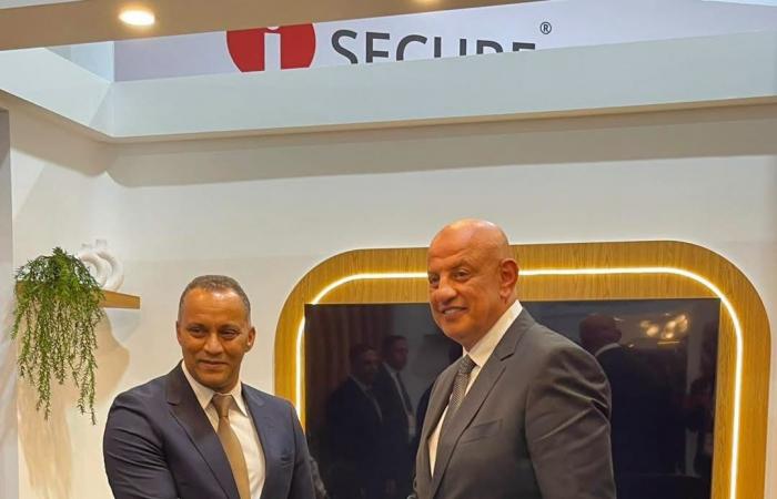 بالبلدي: الجمهورية مصر العربيةية
      للمطارات
      تعزز
      التشغيل
      والتطوير
      والتعاون
      خلال
      مشاركتها
      في
      خلال الساعات الجارية
      الثاني
      من
      EIAS
      2026