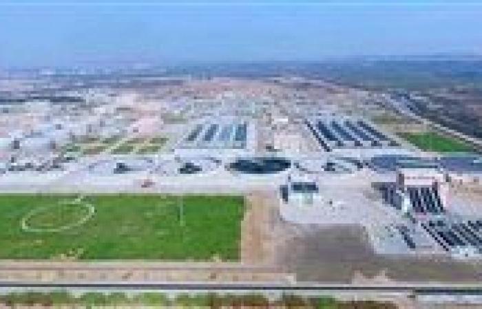بالبلدي: «الجبل
      الأصفر»
      ترفع
      طاقتها
      إلى
      3.5
      مليون
      متر
      مكعب
      يوميًا..
      محطة
      تخدم
      12.5
      مليون
      نسمة