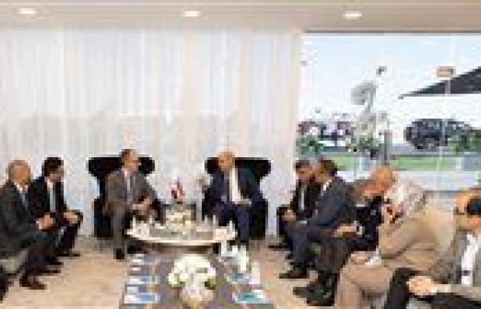 بالبلدي: وزير
      الطيران
      يلتقي
      المدير
      الإقليمي
      لمؤسسة
      التمويل
      الدولية
      (IFC)
      ذراع
      تنمية
      القطاع
      الخاص
      بمجموعة
      البنك
      الدولي