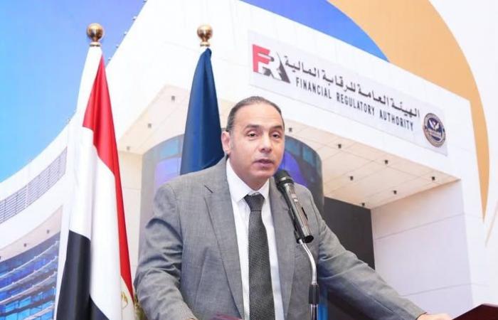 بالبلدي : «الرقابة
      المالية»
      تعيد
      رسم
      سوق
      العقارات..
      إصدار
      جديد
      لمعايير
      التقييم
      بعد
      11
      عامًا
      لتعزيز
      الشفافية
      وجذب
      الاستثمارات