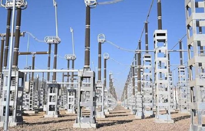 بالبلدي : «الربط
      الكهربائي
      الجمهورية مصر العربيةي
      السعودي»
      يضخ
      1.8
      مليار
      دولار..
      3000
      ميجاوات
      لتعزيز
      استقرار
      الشبكتين
      ودعم
      سوق
      إقليمية
      للطاقة