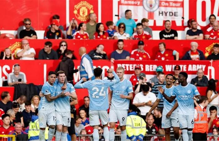بالبلدي : فيديو
      |
      بـ10
      لاعبين..
      مانشستر
      سيتي
      يفوز
      على
      مانشستر
      يونايتد
      في
      ديربي
      الدوري
      الإنجليزي