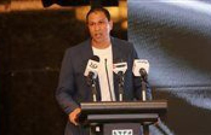 بالبلدي: نبيل:
      مجدي
      يعالج
      أخطاء
      أبو
      قير
      للأسمدة
      قبل
      مواجهة
      الأهلي