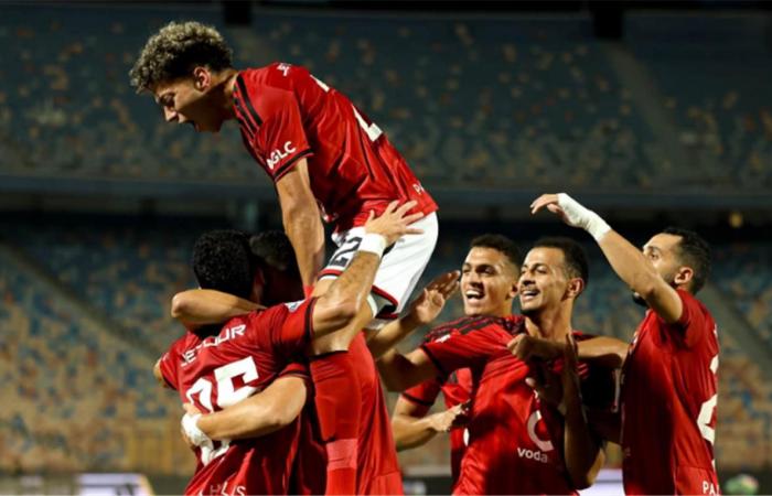 بالبلدي : ترتيب
      الدوري
      المصري
      بعد
      فوز
      الأهلي
      على
      أبو
      قير
      للأسمدة