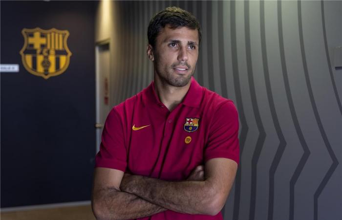 بالبلدي : رودري:
      ألفاريز
      وحش..
      وتفاجأت
      من
      نجم
      برشلونة