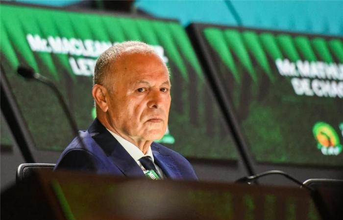 بالبلدي : أبو
      ريدة
      يأماط اللثام عن
      كواليس
      مُثيرة
      مع
      منتخب
      جمهورية مصر العربية:
      عمري
      ما
      شوفت
      الخوف
      في
      عين
      أي
      لاعب