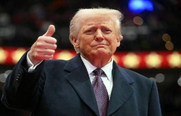 بالبلدي : واشنطن
      تصعّد
      الحرب
      التجارية
      مع
      كندا..
      رسوم
      50%
      تضرب
      الجبن
      والصلب
      والقوارب
      وحظر
      واردات
      جديدة
      يبدأ
      29
      سبتمبر
