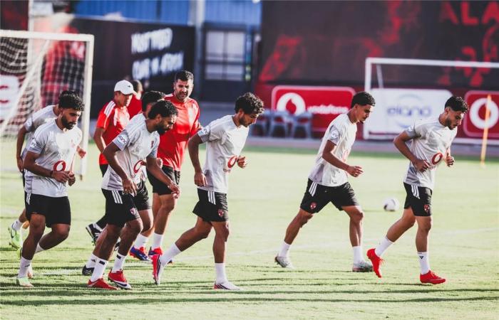 بالبلدي : شوبير:
      الأهلي
      يتحرك
      لضم
      صفقة
      جديدة..
      وأزمة
      دفاعية
      قبل
      مواجهة
      أبو
      قير