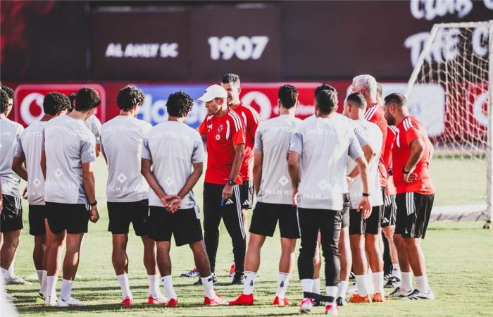بالبلدي : شوبير
      يتوحه
      بطلب
      هام
      لإدارة
      الأهلي..
      ويُصرح:
      اللاعبون
      في
      حالة
      غضب