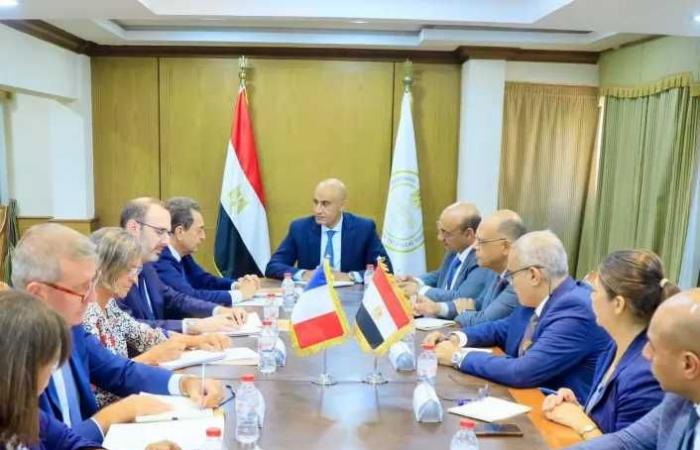 وزير
      التربية
      والتعليم
      يبحث
      مع
      السفير
      الفرنسي
      سبل
      مواصلة
      تعزيز
      التعاون
      في
      مجال
      التعليم
      والاستفادة
      من
      الخبرات
      الفرنسية