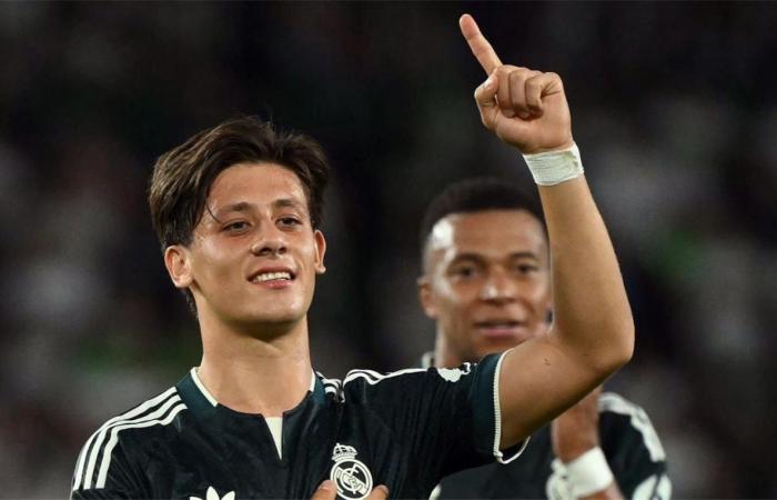 بالبلدي : فيديو
      |
      بالقاضية..
      ريال
      مدريد
      ينتزع
      فوزًا
      ثمينًا
      من
      إلتشي
      في
      الدوري
      الإسباني