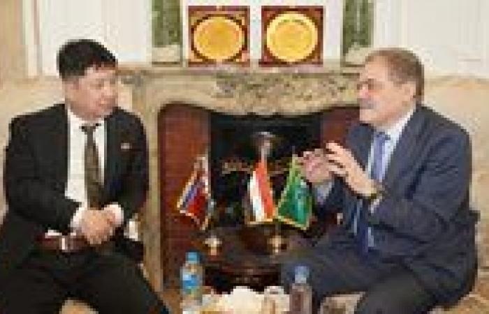 بالبلدي: خلال
      استقباله
      سفير
      كوريا
      الشمالية
      بالقاهرة..
      رئيس
      الوفد:
      الجيش
      المصري
      من
      أقوى
      جيوش
      المنطقة