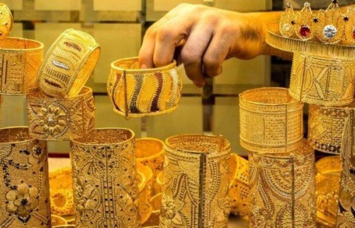 بالبلدي : عاجل|
      تحرك
      مفاجئ
      في
      سعر
      الذهب
      اليوم
      الأربعاء
      16
      سبتمبر
      2026..
      عيار
      21
      بكام؟