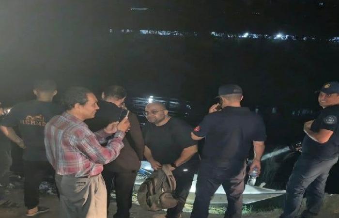 بالبلدي : محافظ
      الشرقية
      يتابع
      جهود
      البحث
      عن
      تمساح
      ظهر
      في
      مجرى
      مائي
      ببلبيس