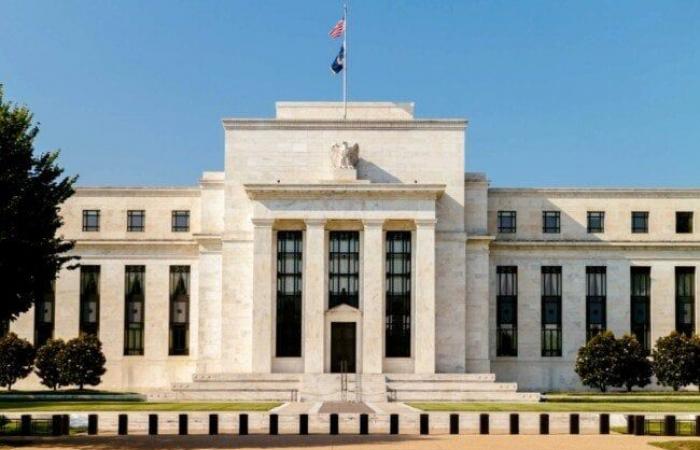 بالبلدي : أسعار
      الفائدة..
      هل
      يؤثر
      زيادة
      تكاليف
      اقتراض
      الحكومة
      الأمريكية
      على
      قرار
      الفيدرالي
      اليوم؟