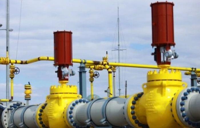 بالبلدي : البترول:
      إضافة
      250
      مليون
      قدم
      مكعب
      غاز
      يوميًا
      من
      حقلي
      ظهر
      وغرب
      مينا
      قبل
      نهاية
      2026