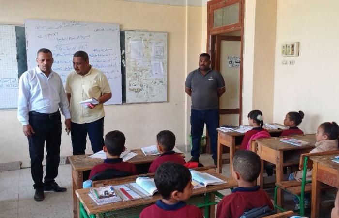 بالبلدي : «بسبب
      4
      مخالفات»..
      إحالة
      إدارة
      مدرسة
      للتعليم
      الأساسي
      في
      أبو
      تشت
      للتحقيق
