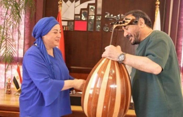 بالبلدي : علي
      الحجار:
      إنشاء
      متحف
      للموسيقى
      المصرية
      كان
      المفروض
      يحصل
      من
      زمان