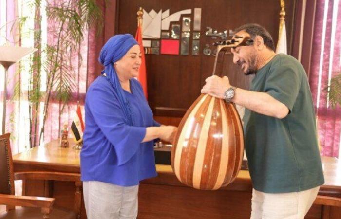 بالبلدي : علي
      الحجار:
      إنشاء
      متحف
      للموسيقى
      المصرية
      كان
      المفروض
      يحصل
      من
      زمان