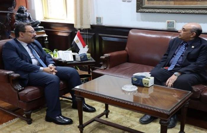 بالبلدي: جامعة
      الإسكندرية
      تكرّم
      أول
      كفيف
      مصري
      يحصد
      ماجستير
      الذكاء
      الاصطناعي
