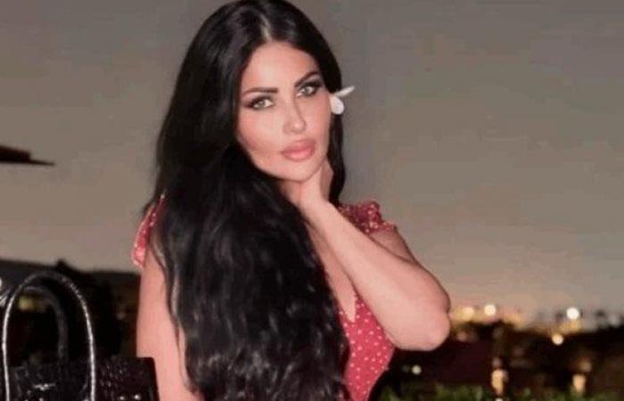 بالبلدي : بعد
      إعلانها
      الزواج
      العرفي..
      تطورات
      مثيرة
      في
      قضية
      ندى
      الكامل
      ومطرب
      الراب
      «كردي»