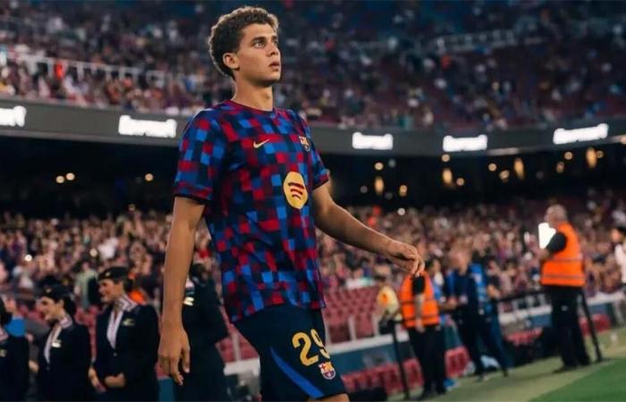 بالبلدي : لا
      سامحك
      الله..
      جماهير
      برشلونة
      تهاجم
      فليك
      بسبب
      حمزة
      عبد
      الكريم
      بعد
      السباعية
      أمام
      راسينج
      سانتاندير