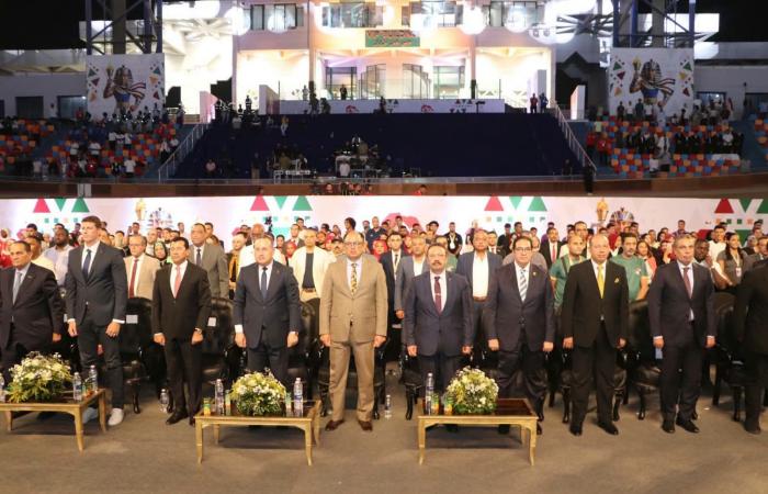 بالبلدي : «مصر»
      تحصد
      310
      ميداليات
      في
      دورة
      الألعاب
      الإفريقية
      للجامعات
      بالقاهرة