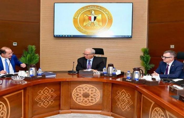 بالبلدي : «موازنة
      البرامج
      والأداء»
      تدخل
      حيز
      التنفيذ
      في
      مصر
      2027..
      ربط
      الإنفاق
      الحكومي
      بالنتائج
      وقياس
      العائد
      التنموي