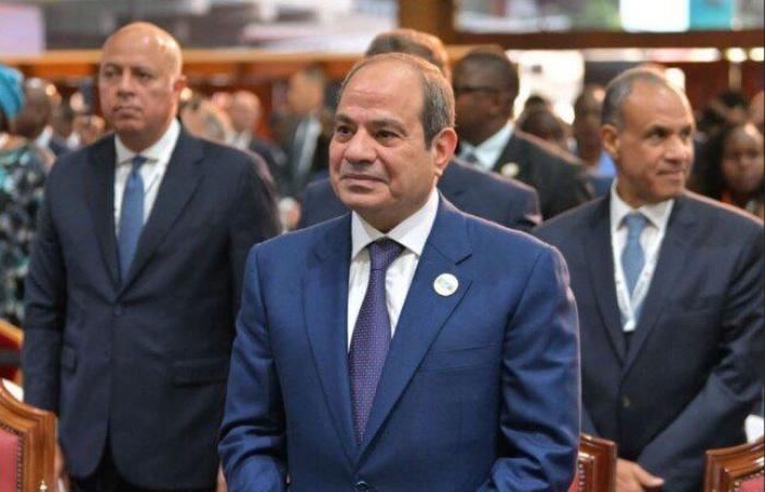 بالبلدي: «تقدير
      امتياز»..
      توجيه
      من
      الرئيس
      السيسي
      بشأن
      المتفوقين
      بدورة
      الأكاديمية
      العسكرية