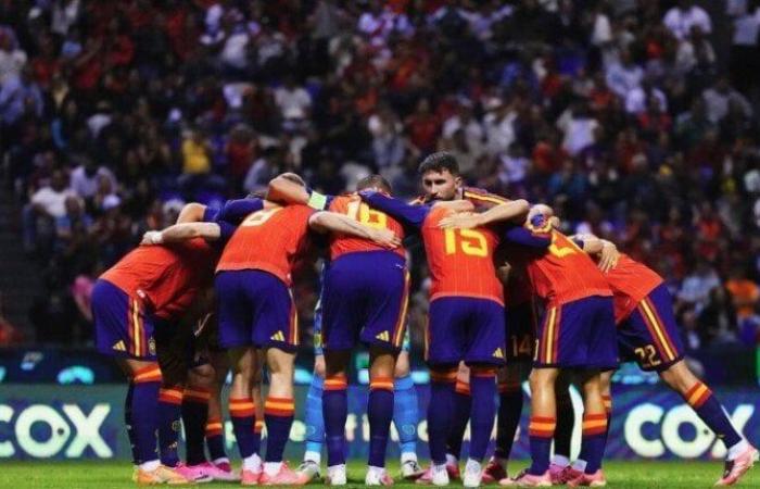 بالبلدي: دي
      لا
      فوينتي
      يعلن
      قائمة
      منتخب
      إسبانيا
      الرسمية
      لدوري
      الأمم
      الأوروبية..
      عودة
      فيرمين
      وغياب
      حارس
      برشلونة