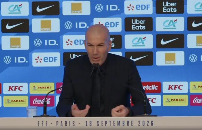 بالبلدي : زيدان
      يعلن
      قائد
      منتخب
      فرنسا..
      ويتهرب
      من
      النقاش
      حول
      الكرة
      الذهبية