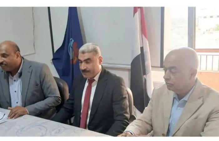 اتحاد
      الحاصلات
      البستانية
      وقطاع
      استصلاح
      الأراضي
      يبحثان
      خطط
      التوسع
      في
      إنتاج
      تقاوي
      البطاطس
      بالنوبارية