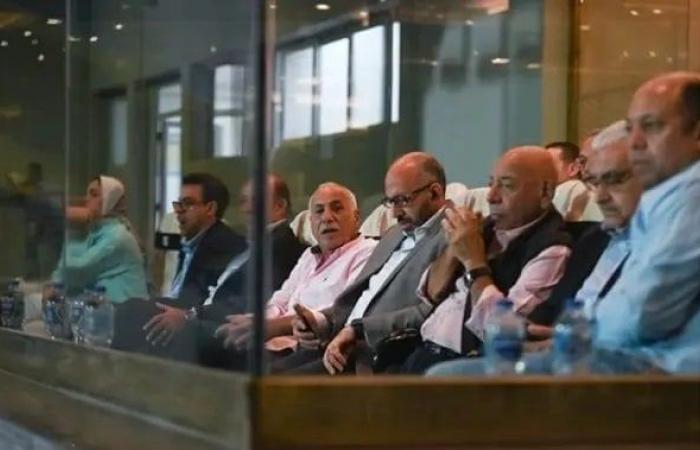 بالبلدي : عمر
      هريدي
      يكشف
      سيناريو
      محتمل
      لإنقاذ
      الزمالك:
      تدخل
      الدولة
      وتشكيل
      مجلس
      جديد