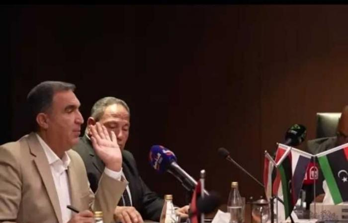 تكليفات
      من
      وزير
      الزراعة..
      وفد
      مصري
      يبحث
      في
      ليبيا
      التعاون
      في
      مجالات
      الصحة
      الحيوانية
      والأمن
      الغذائي
      وصناعة
      الخيول