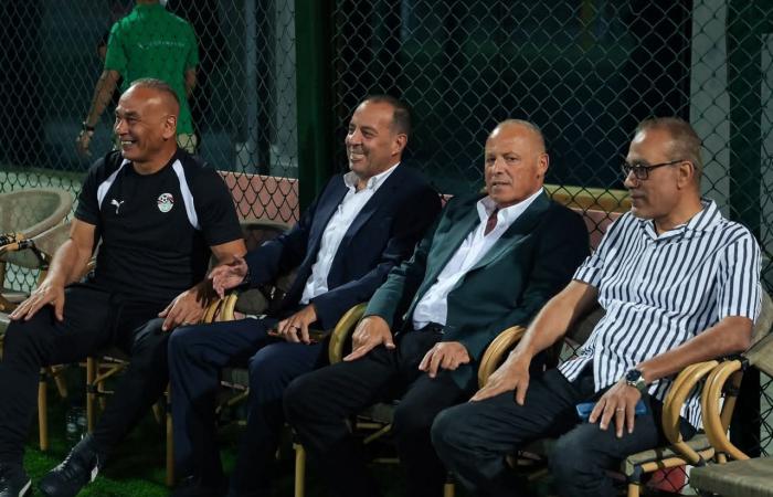 بالبلدي: تدريبات
      استشفائية
      وتقسيمة
      في
      مران
      منتخب
      مصر
      استعدادًا
      لتصفيات
      إفريقيا