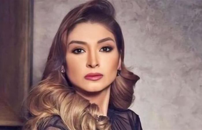 بالبلدي: «بنتعامل
      معاملة
      الملوك
      بسبب
      محمد
      صلاح»..
      روجينا
      تكشف
      كواليس
      لقائها
      معه
      في
      تركيا