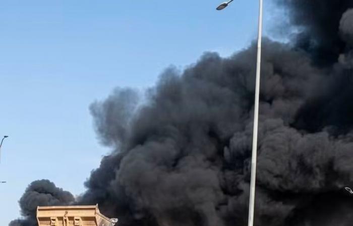 بالبلدي: الدفع
      بقوات
      الحماية
      المدينة
      للسيطرة
      على
      حريق
      ضخم
      بالمنطقة
      الصناعية
      بـ6
      أكتوبر|فيديو
      وصور
