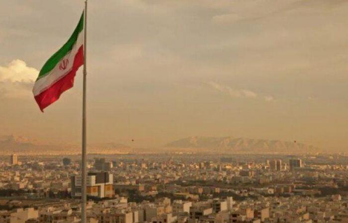 بالبلدي: إيران
      تعدم
      رجلا
      بتهمة
      التجسس
      لصالح
      الموساد
      الإسرائيلي