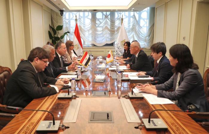 بالبلدي : «توسيع
      التعاون
      في
      KOSEN»..
      وزير
      التعليم
      العالي
      يبحث
      مع
      سفير
      اليابان
      تطوير
      التعليم
      التكنولوجي