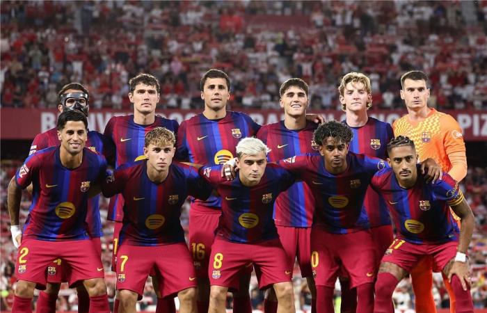 بالبلدي : رجل
      مباراة
      برشلونة
      وإشبيلية
      في
      الدوري
      الإسباني