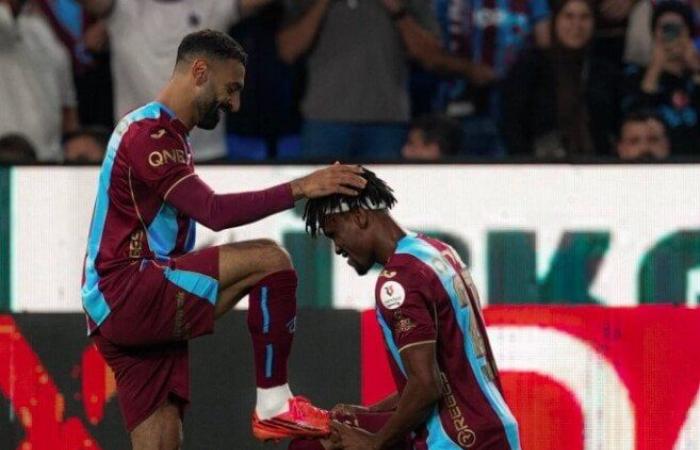 بالبلدي : «بهدفين
      وأسيست»..
      محمد
      صلاح
      يقود
      طرابزون
      سبور
      لضرب
      جالطة
      سراي
      بثلاثية
      في
      الشوط
      الأول
      «فيديو»