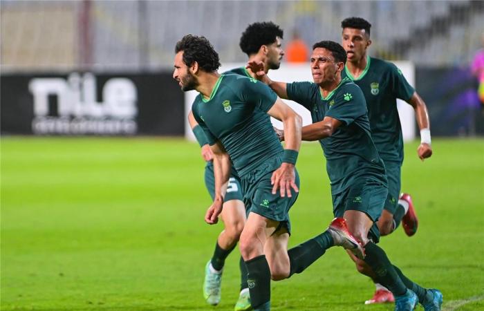 بالبلدي : الاتحاد
      السكندري
      يوضح
      موقفه
      من
      رحيل
      مدافعه
      إلى
      الأهلي