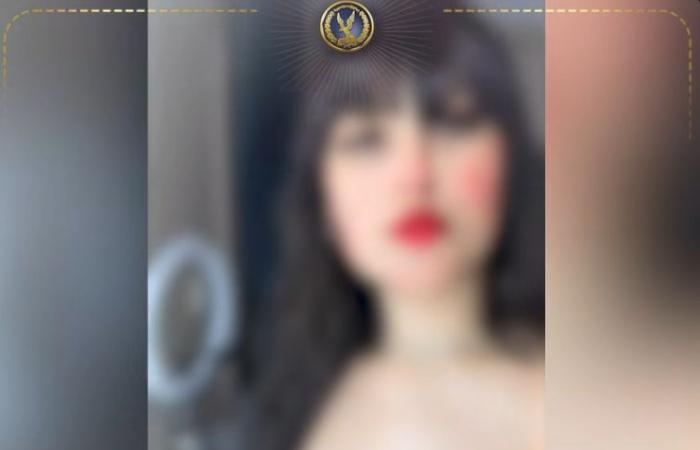 بالبلدي: ضبط
      صانعة
      محتوى
      لنشرها
      فيديوهات
      رقص
      خادشة
      للحياء
      في
      أكتوبر
      بالجيزة|
      شاهد