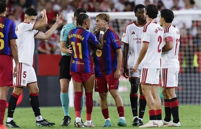 بالبلدي : لاعب
      برشلونة
      يغادر
      مصابًا
      أمام
      إشبيلية