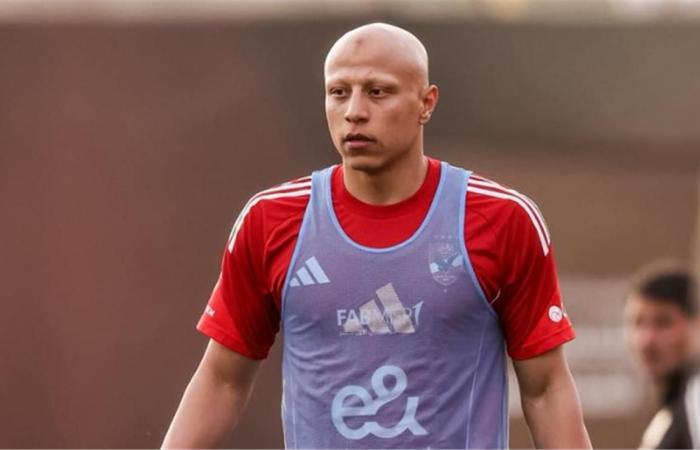 بالبلدي : الأهلي
      يعلن
      سفر
      عمرو
      الجزار
      إلى
      ألمانيا
      لإجراء
      جراحة
      الصليبي